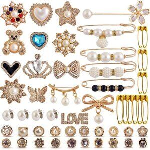 Luxury Brooch Collection – Pearl, Crystal, and Rhinestone Pins 55 pieces